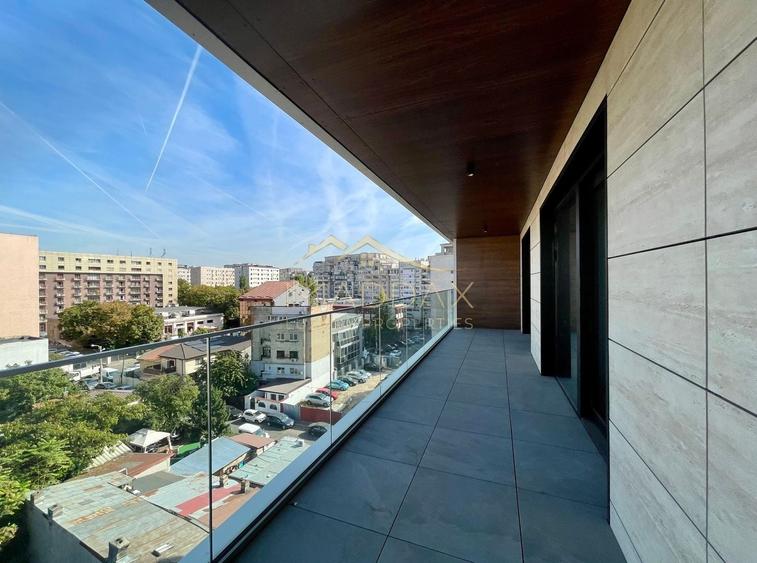 Apartament cu 3 camere în Unirii