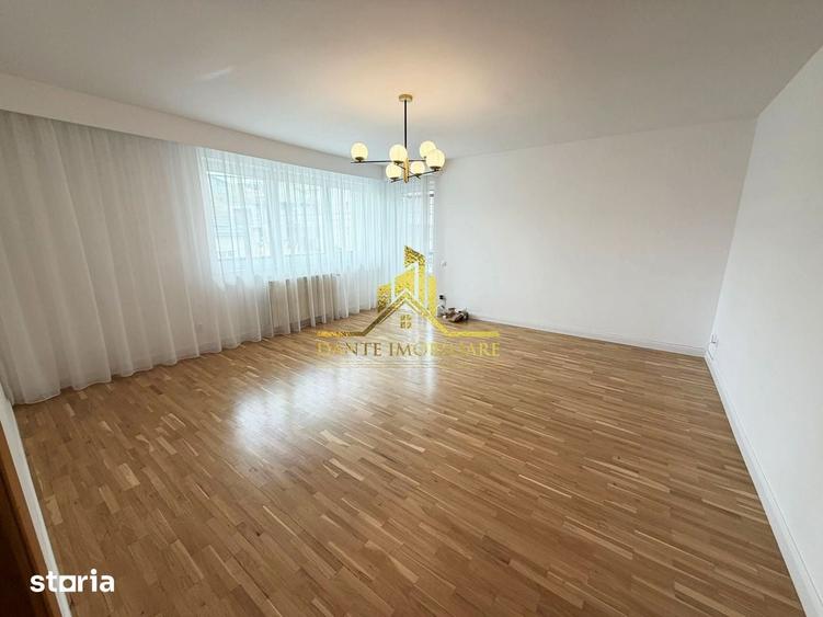 Casă cu 6 camere cu Teren 350 Mp în Andrei Mureșanu