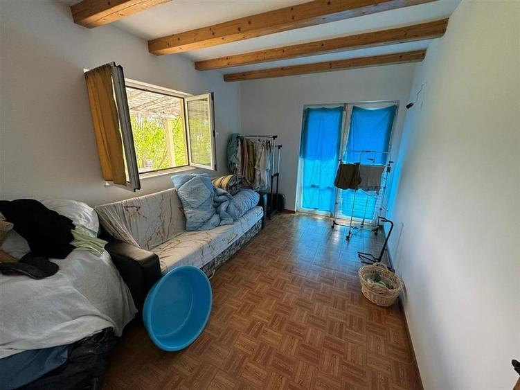 Casă individuală cu 3 camere cu Teren 1020 Mp în Vadu Roșca