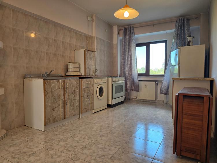 Apartament cu 2 camere semidecomandat în Tineretului