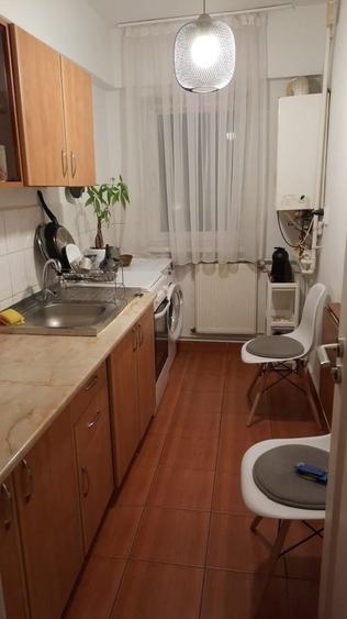 Apartament cu 2 camere semidecomandat în Cișmigiu