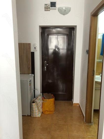 Garsonieră decomandată în CET