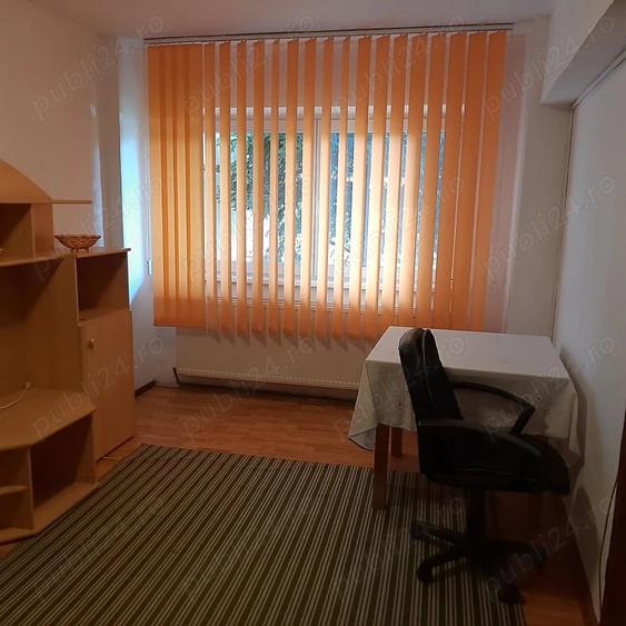Garsonieră decomandată în Ștrand