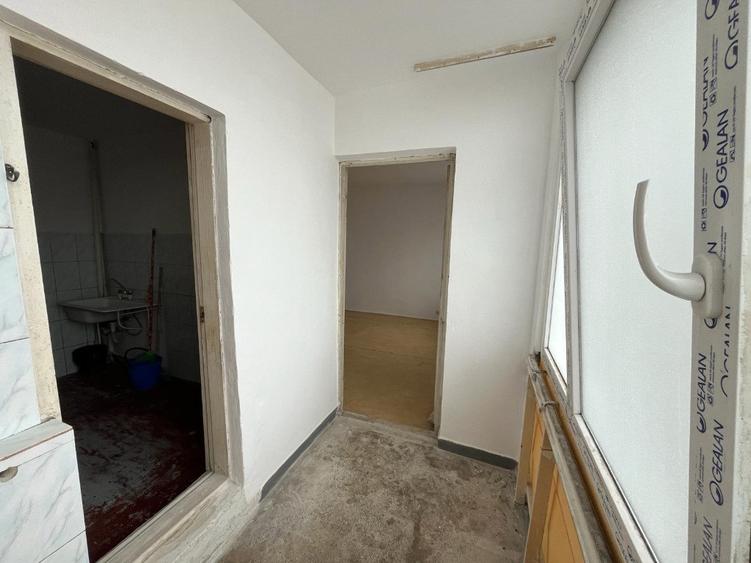 Apartament cu 2 camere decomandat în Spitalului