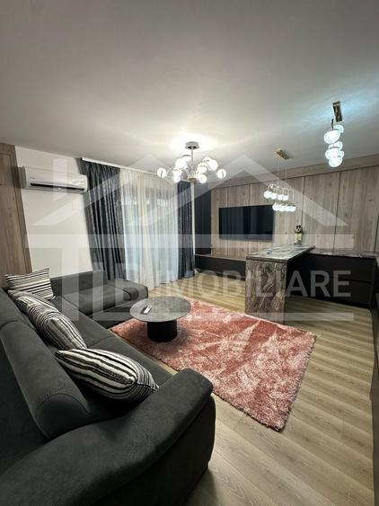 Apartament cu 3 camere semidecomandat în Tudor