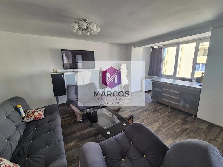 Apartament cu 3 camere decomandat în Cuptoare (Reșița)