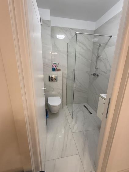 Apartament cu 3 camere decomandat în Vest