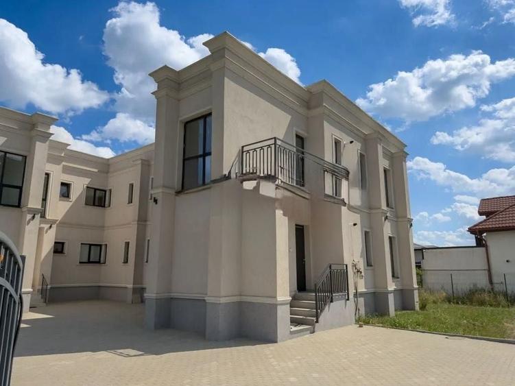 Apartament cu 3 camere decomandat în Petrești