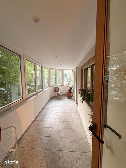 Apartament cu 4 camere în Aviatorilor