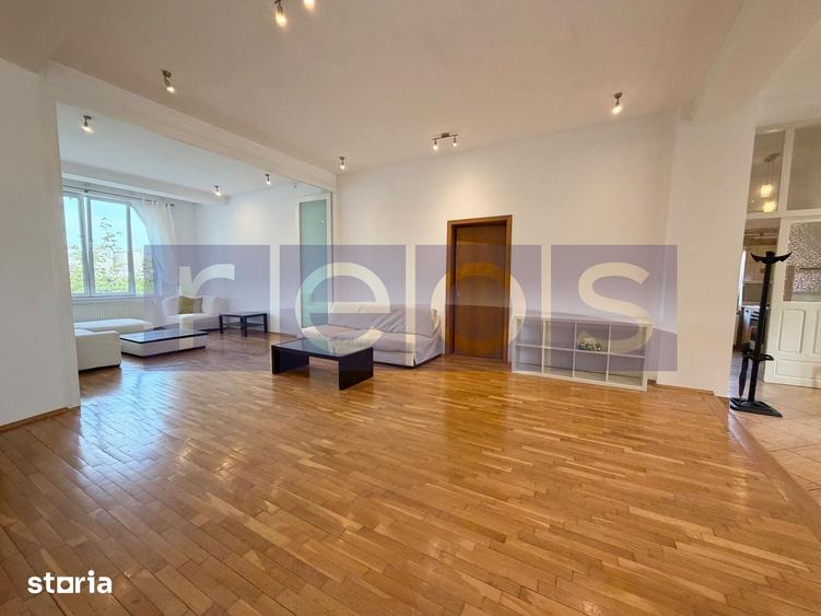 Apartament cu 3 camere în Primăverii