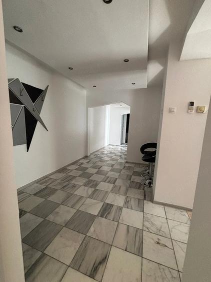 Apartament cu 3 camere decomandat în Zimbru