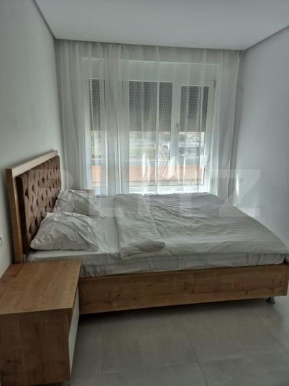 Apartament cu 2 camere decomandat, mobilat în Central