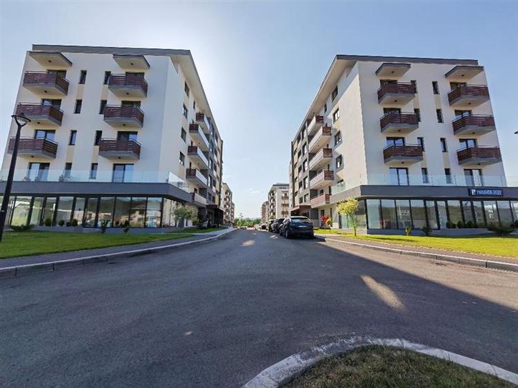 Apartament cu 2 camere decomandat, mobilat în Periferie