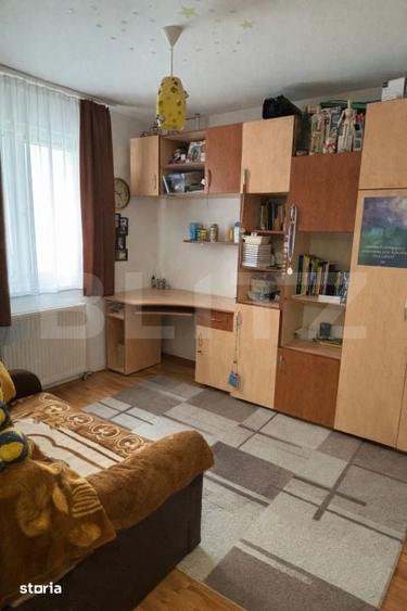 Apartament cu 3 camere în Dâmbu Pietros