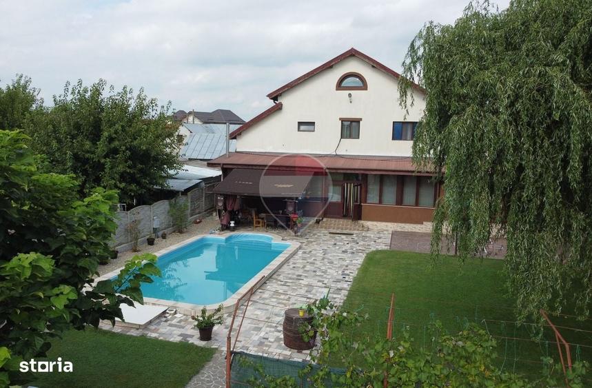 Casă cu 4 camere în Băltița