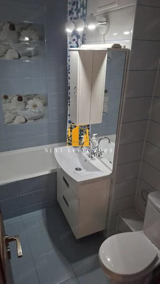Apartament cu 3 camere decomandat în Eremia