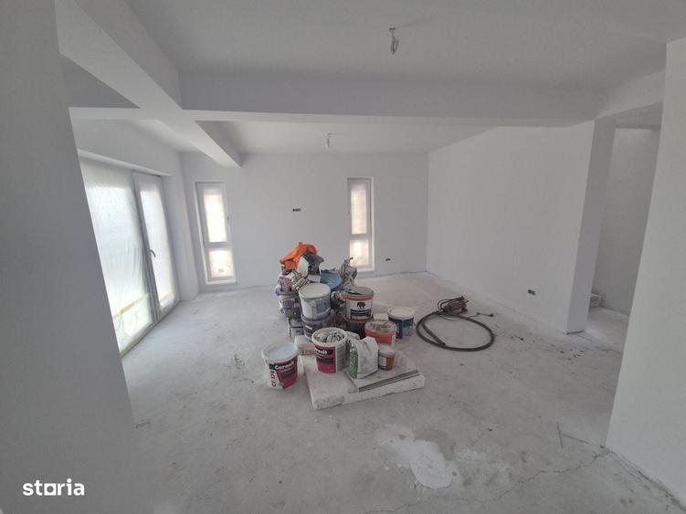 Casă cu 4 camere în Valea Lupului