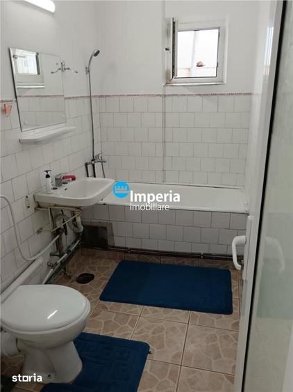 Apartament cu 3 camere decomandat în Gară