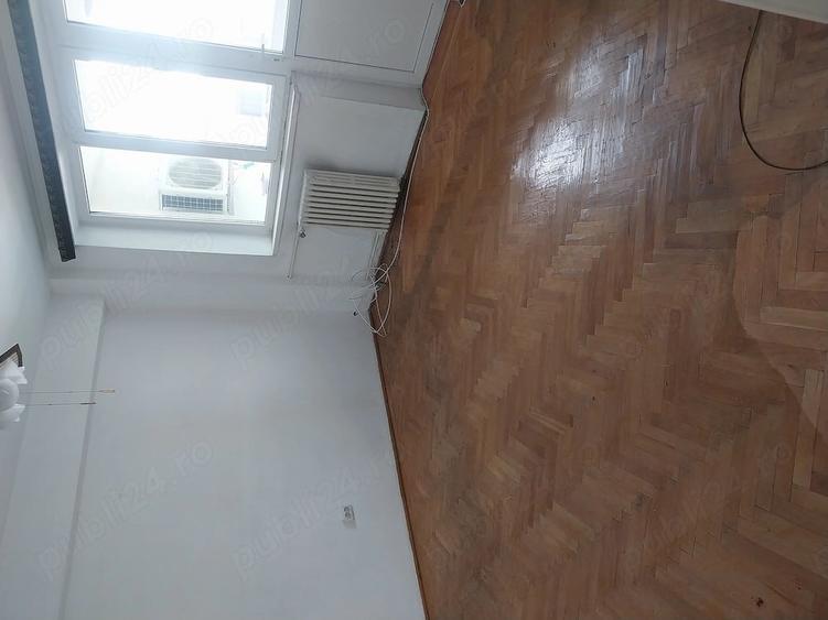 Vand apartament 2 camere ultracentral - 2