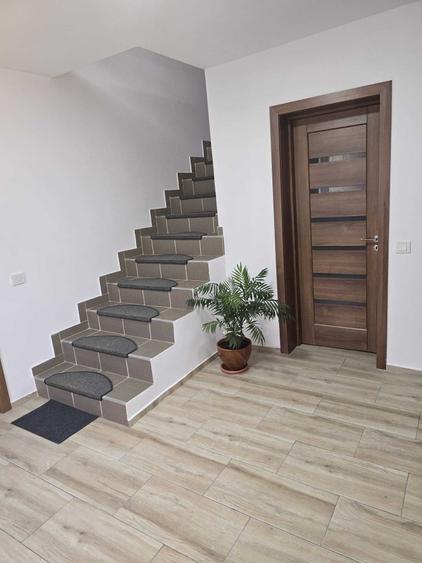 Casă cu 4 camere decomandat cu Teren 500 Mp în Lazaret