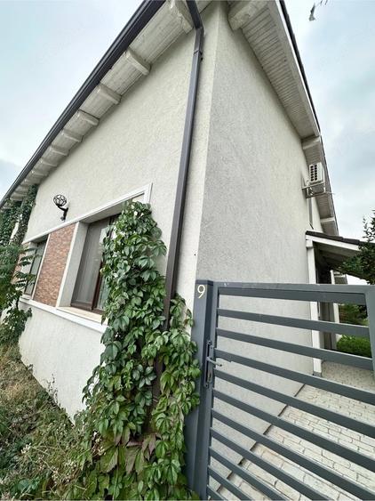 Casă cu 1 camere în Plopi