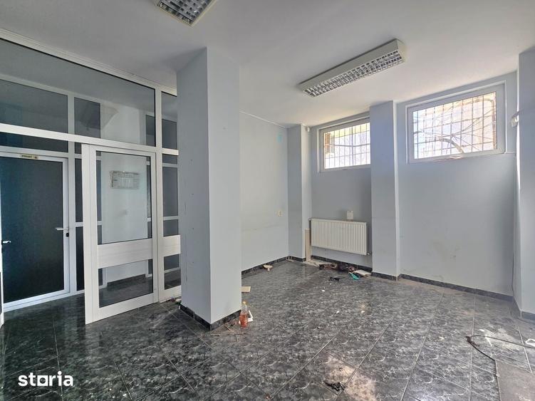 Spațiu comercial, de 70 mp, în Sud