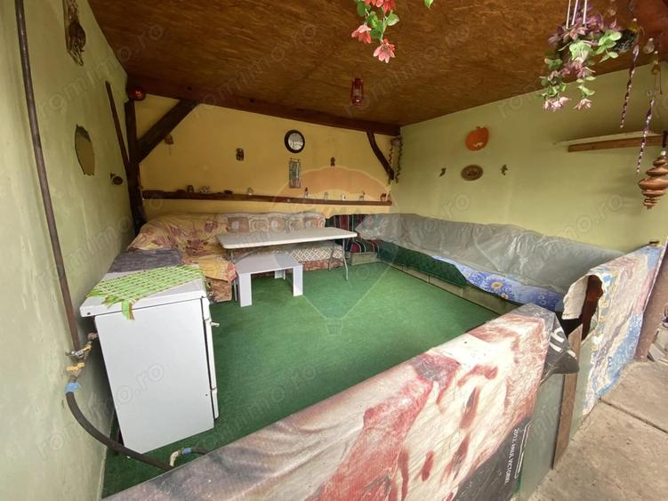Casă cu 4 camere cu Teren 937 Mp în Ațel
