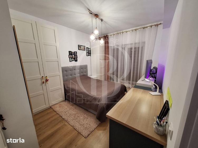 Apartament cu 3 camere decomandat în Titan