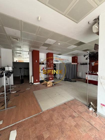 Spațiu comercial, de 91 mp, în Decebal