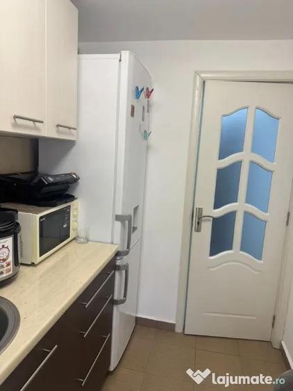 Apartament cu 2 camere decomandat, mobilat în Tătărași