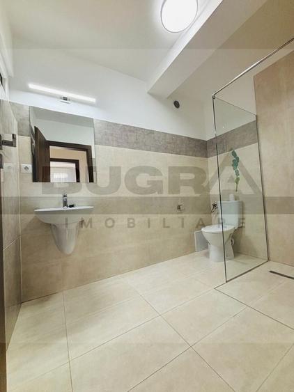 Duplex cu 5 camere cu Canalizare în Europa