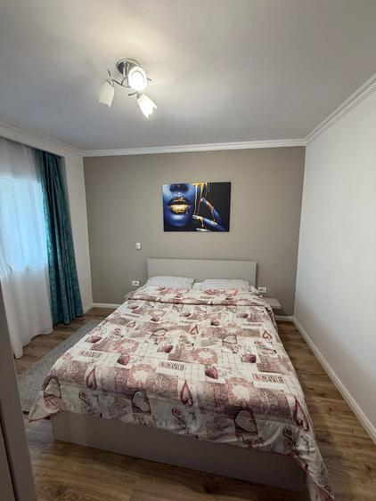 Apartament cu 3 camere decomandat, mobilat în Teiul Doamnei