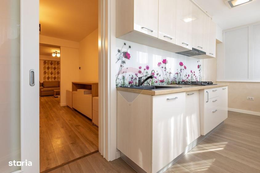 Apartament cu 3 camere decomandat în Central