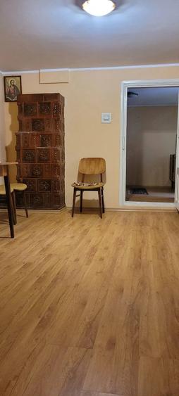 Casă cu 5 camere cu Teren 250 Mp în Micro 13