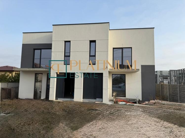 Duplex cu 4 camere cu Canalizare în Dumbrăvița