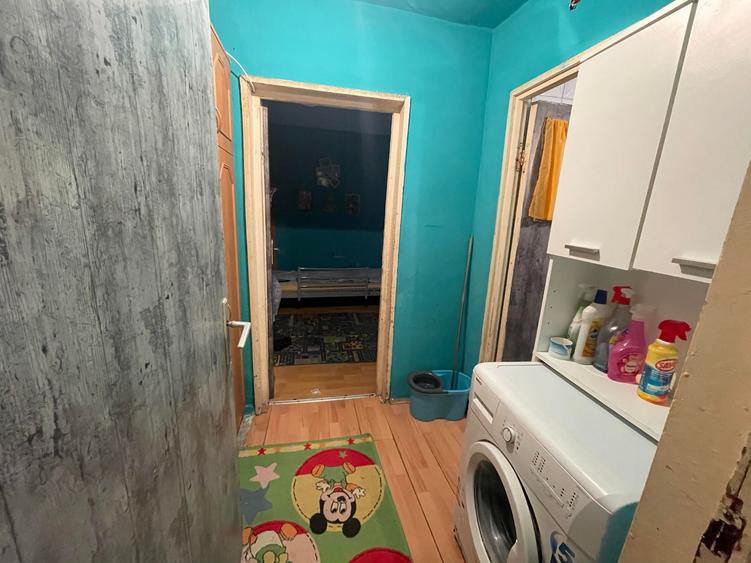 Apartament cu 2 camere semidecomandat în Caransebeș