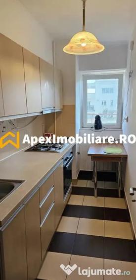 Garsonieră decomandată în Unirii