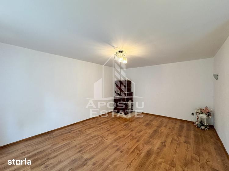 Casă cu 4 camere cu Teren 647 Mp în Toplița