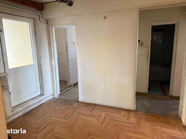 Apartament cu 2 camere semidecomandat în Central