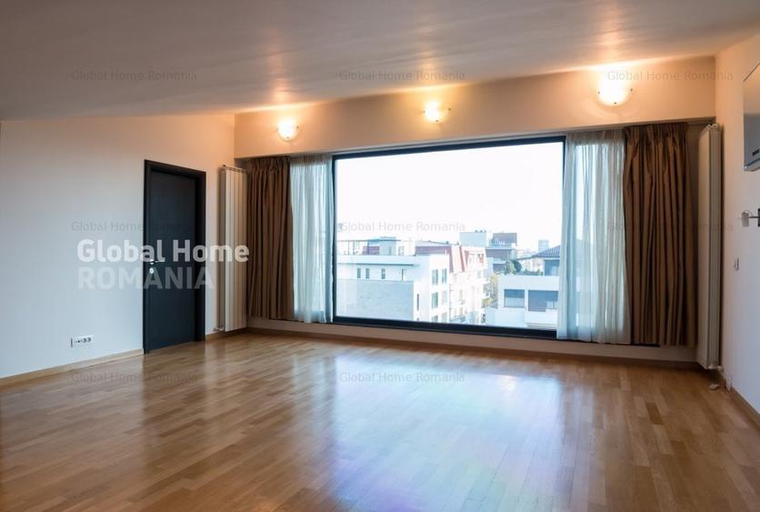 Apartament cu 6 camere decomandat în Primăverii