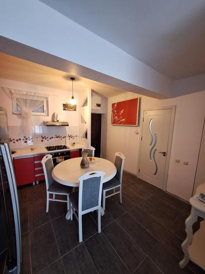 Apartament cu 2 camere decomandat în Sânmartin
