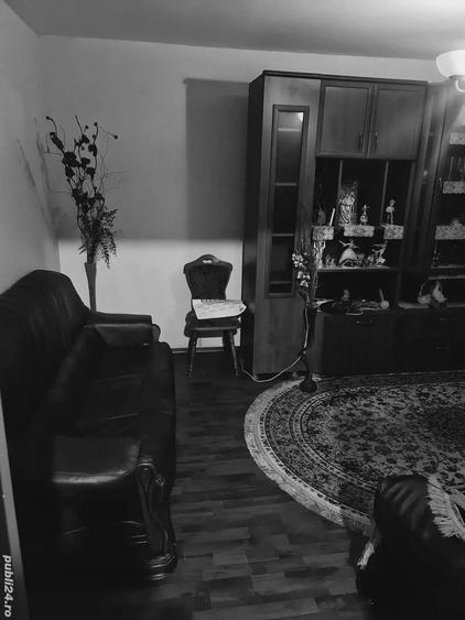 Apartament cu 3 camere decomandat în Rahova
