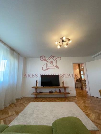 Apartament cu 3 camere decomandat, mobilat în Dacia