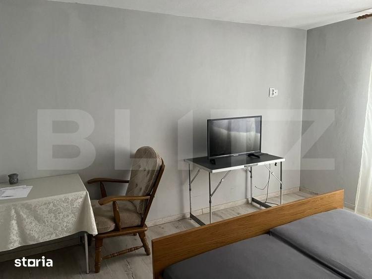 Casă cu 6 camere cu Teren 564 Mp în Central