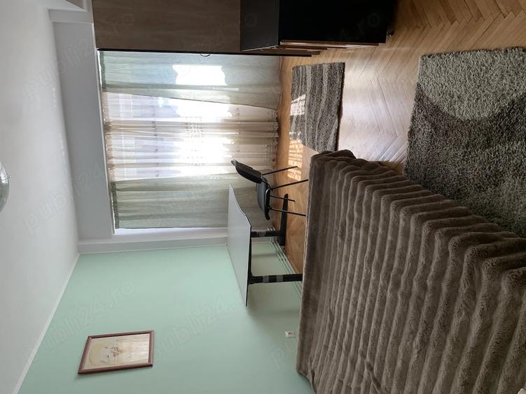 Apartament cu 2 camere decomandat în Central