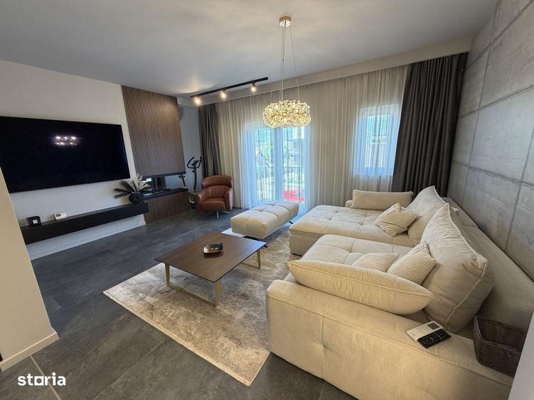 Apartament cu 4 camere în Unirii