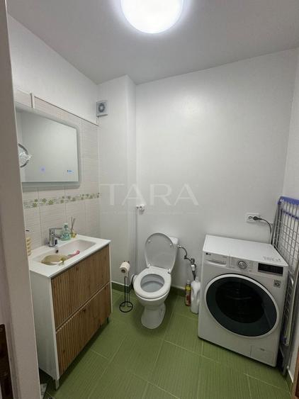 Apartament cu 4 camere semidecomandat, mobilat în Baciu