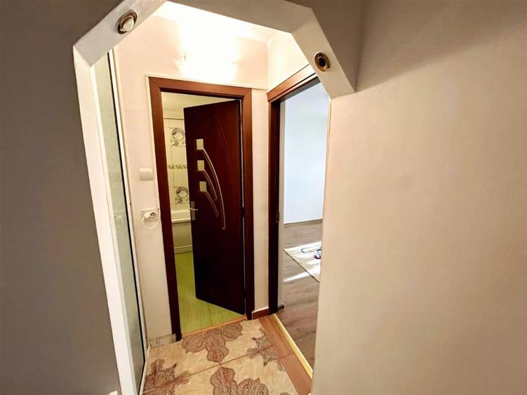 Apartament cu 2 camere decomandat în Dancu