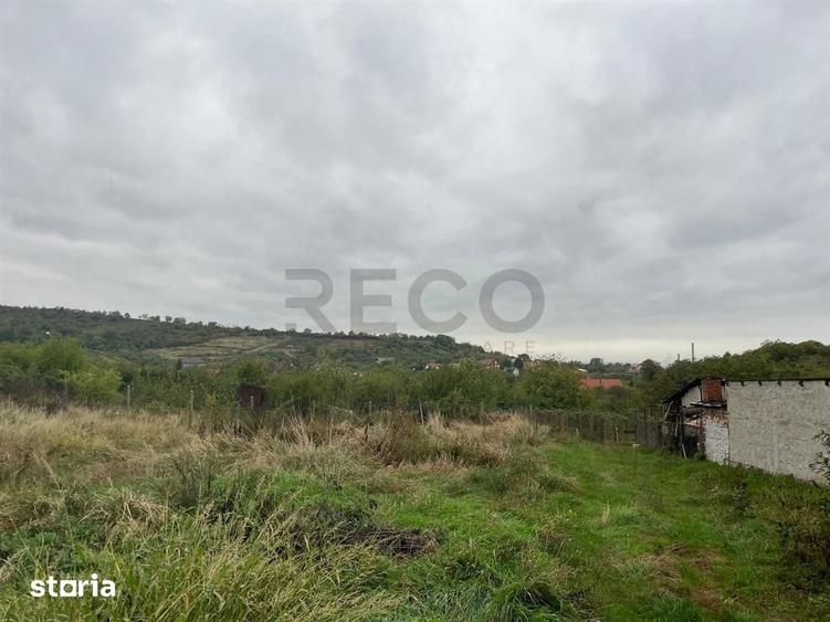 Teren de 1200 mp, în Oncea