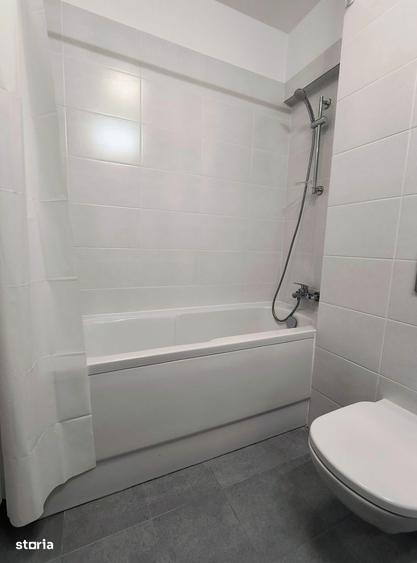 Apartament cu 3 camere, mobilat în Tei